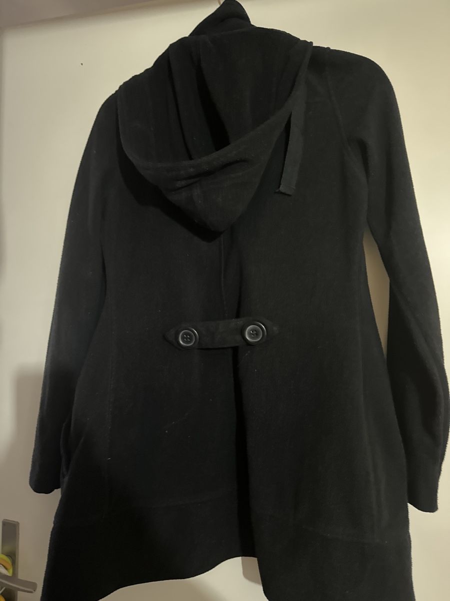 Cappotti: Schwarzer Sublevel Mantel Gr. S Kapuze Winter warm – Usato da Gersau venduto da Second-Hand-Shop 1