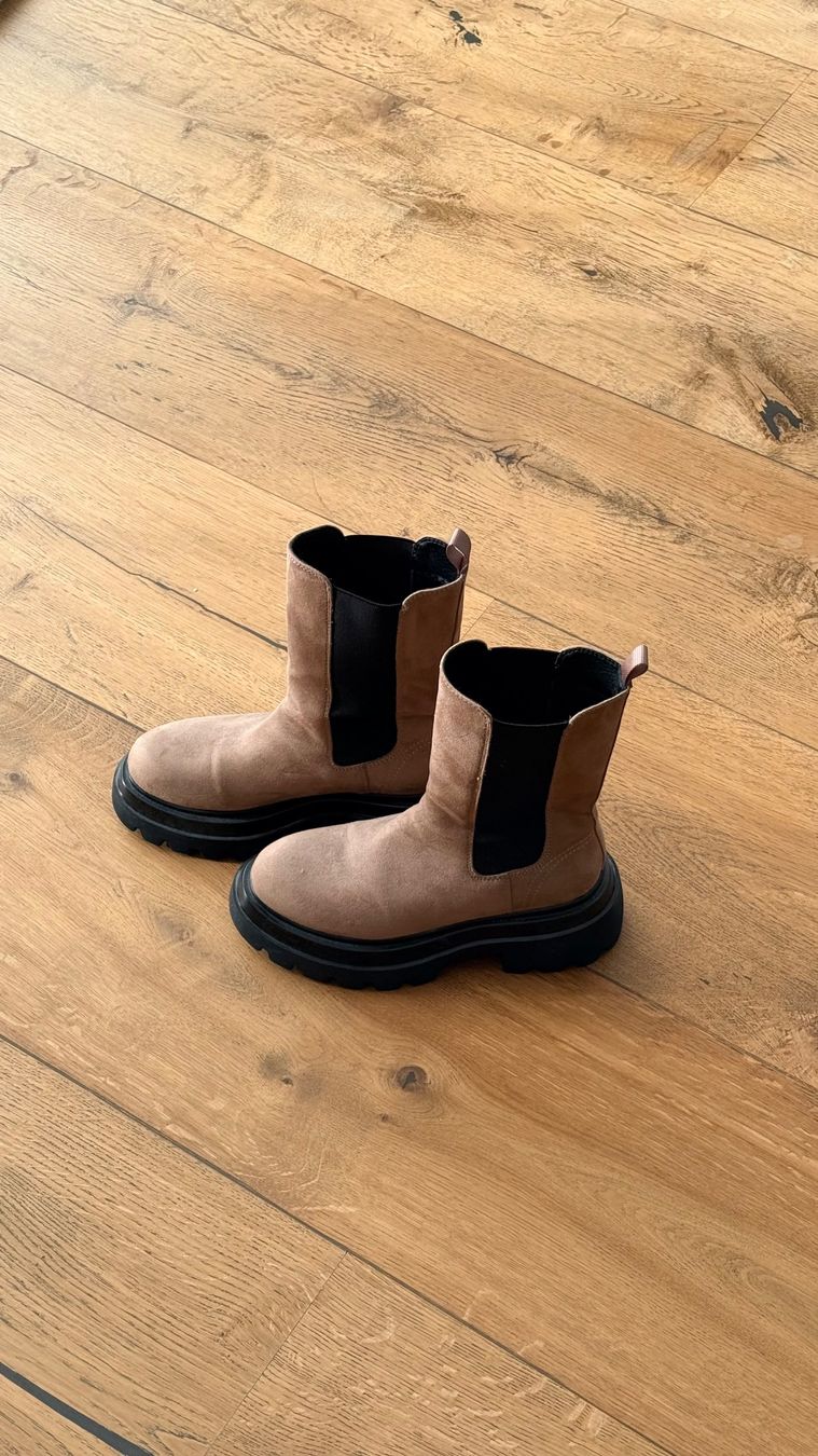 Dosenbach Scarpe da donna: Boots aus dem Dosenbach – Usato da Steffisburg venduto da Ryanayr 2