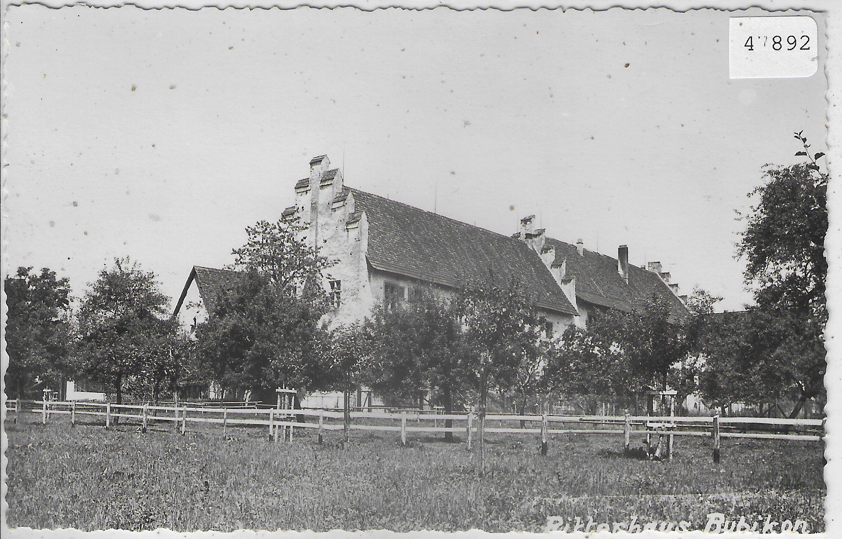 Cartes postales: Ritterhaus Bubikon – D'occasion à Ettingen par Kartenplanet