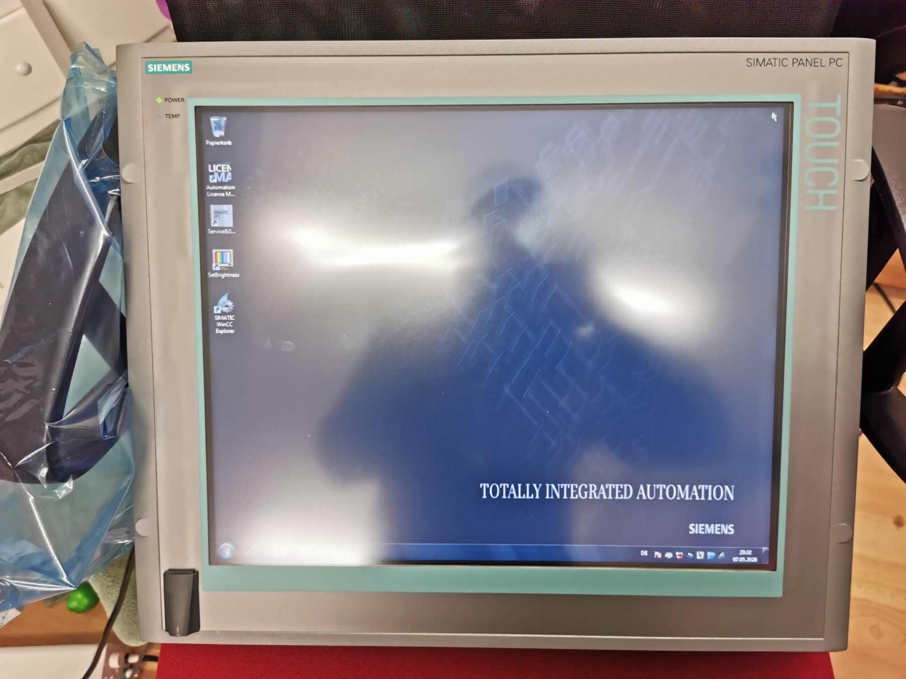 Siemens Elektronikbauteile: Siemens Simatic Panel PC Touchscreen - Top Zustand! – Gebraucht aus Niederlenz von Chevy_V8