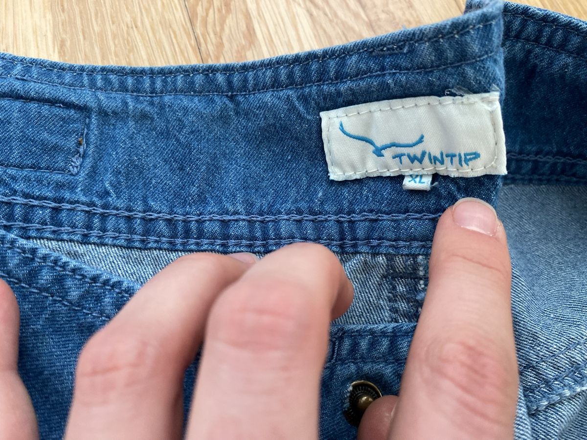 Jeans: Twintip halblange Hosen – Gebraucht aus Luzern von oli_6x2r 4