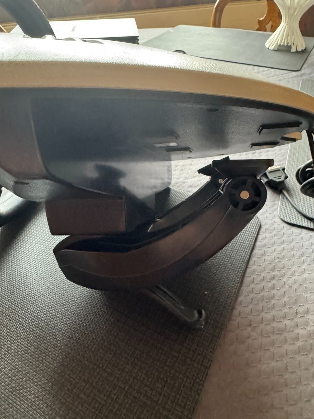 Sony Console: PS2 Fat + Network Adapter + volant Ferrari Thrustmaster – Usato da L'Orient venduto da dav_8slp 5