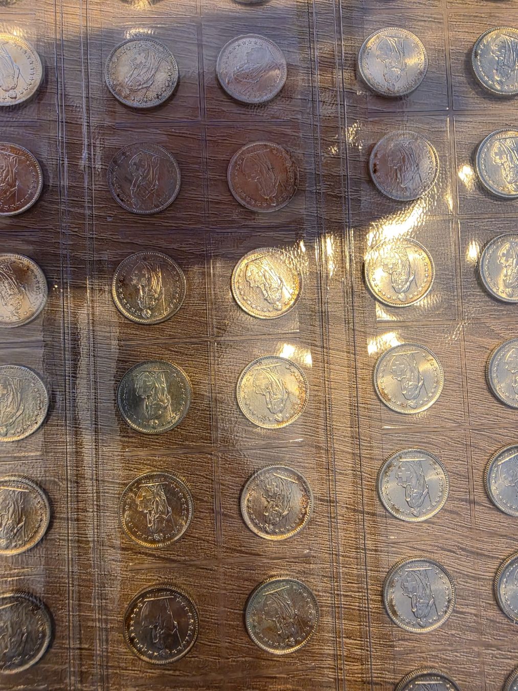 Tutti le monete: pièces 50cts 54x ab 1.- – Usato da Fribourg venduto da yan_z5fr 3