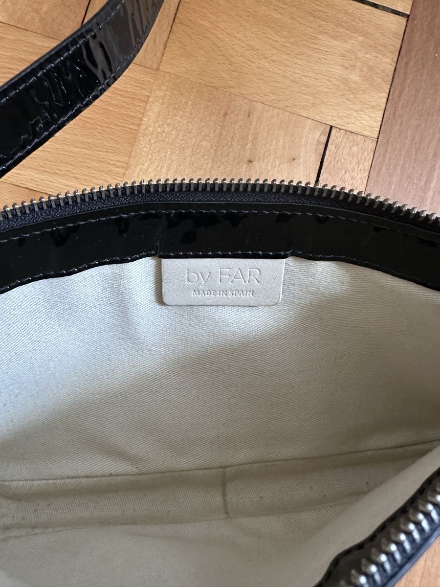 Taschen für Damen: by Far Rachel Shoulder Bag – Gebraucht aus Zürich von Haafaa 1