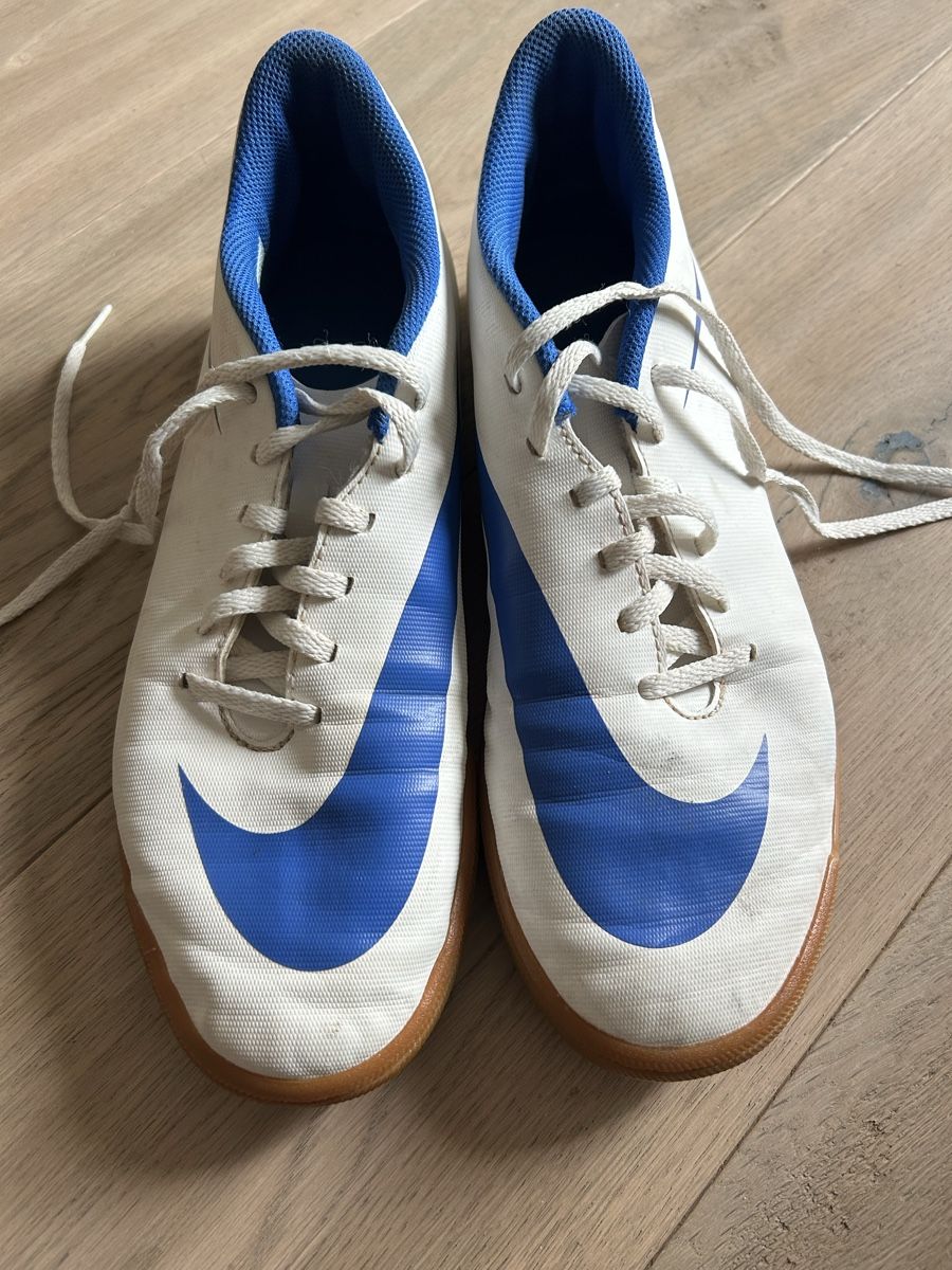 Nike Scarpe da uomo: Nike Sportschuhe Gr. 43 – Usato da Jona venduto da grizzlyhedi01