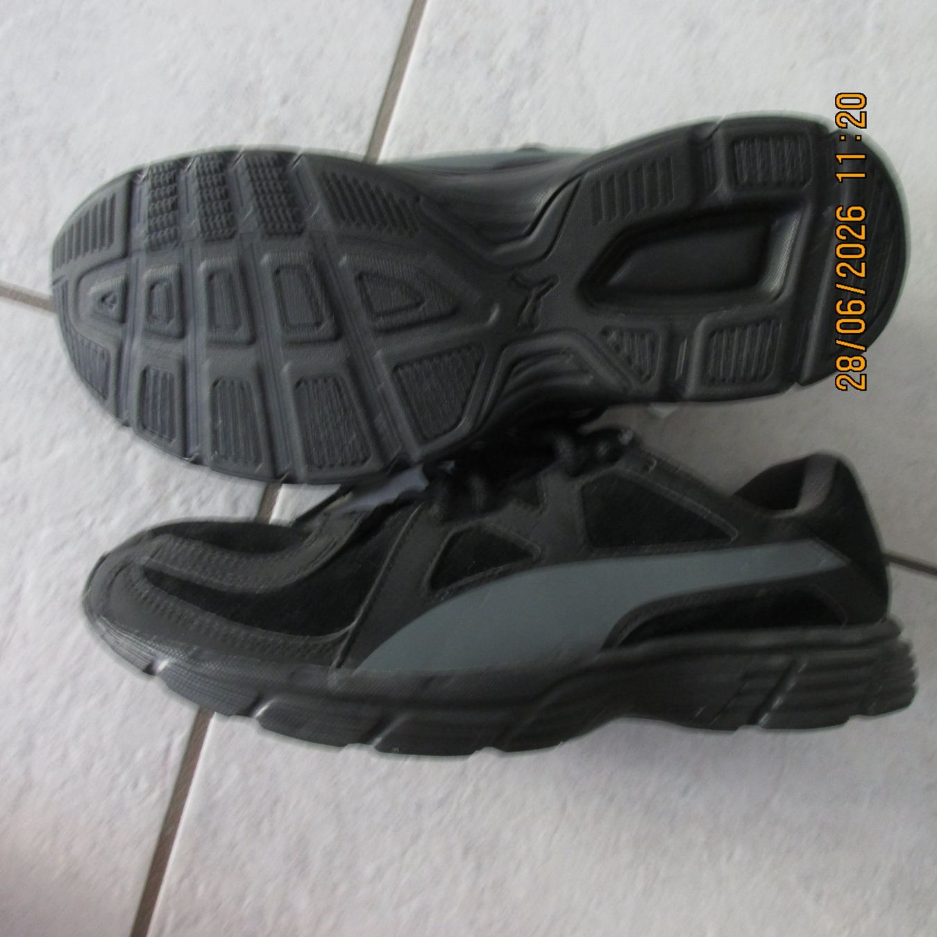 Puma Scarpe da uomo: Puma Herren Turnschuhe Schwarz Grösse 40 – Nuovo (secondo la descrizione) da Galgenen venduto da Forflowers 1