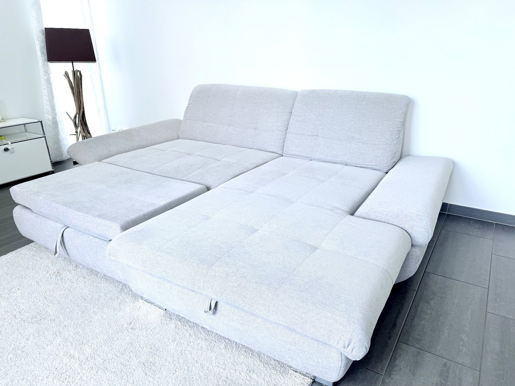 Pfister Divani: Ecksofa Stoff grau beige mit Bettfunktion und Staufach – Usato da Steffisburg venduto da gigermichele 2