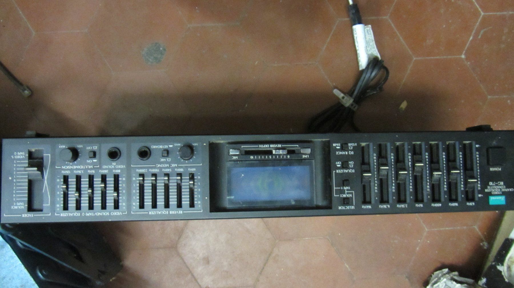 Sansui Equalizzatori: Sansuji Stereo graphic equalizer consolette  RG 710 – Usato da Zürich venduto da bigboss