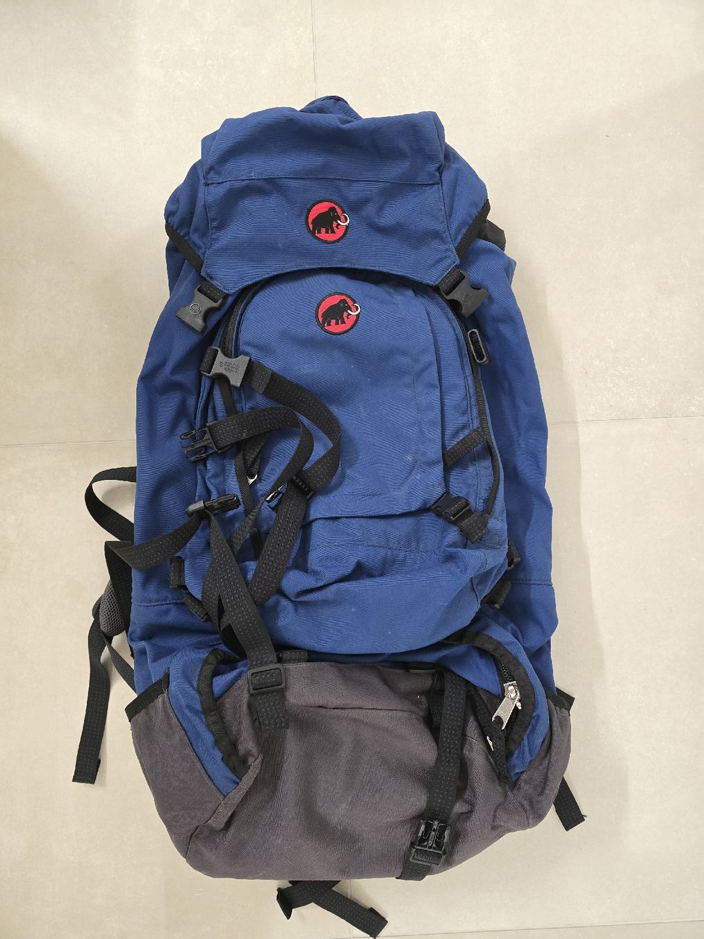 Mammut Rucksäcke: Mammut Reiserucksack Okawango 55 – Gebraucht aus Nidau von lena_yellow