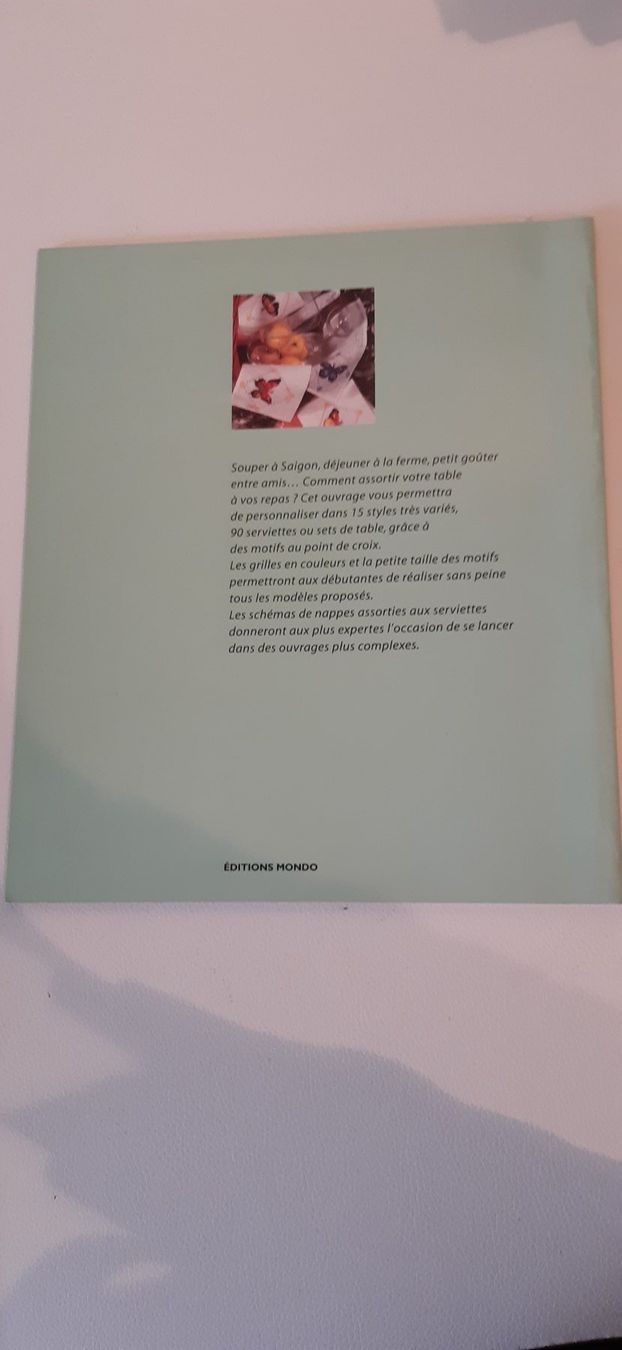 Libri: Livre point de croix "Linge de table" – Nuovo (secondo la descrizione) da Courtedoux venduto da aur_yb9k 1