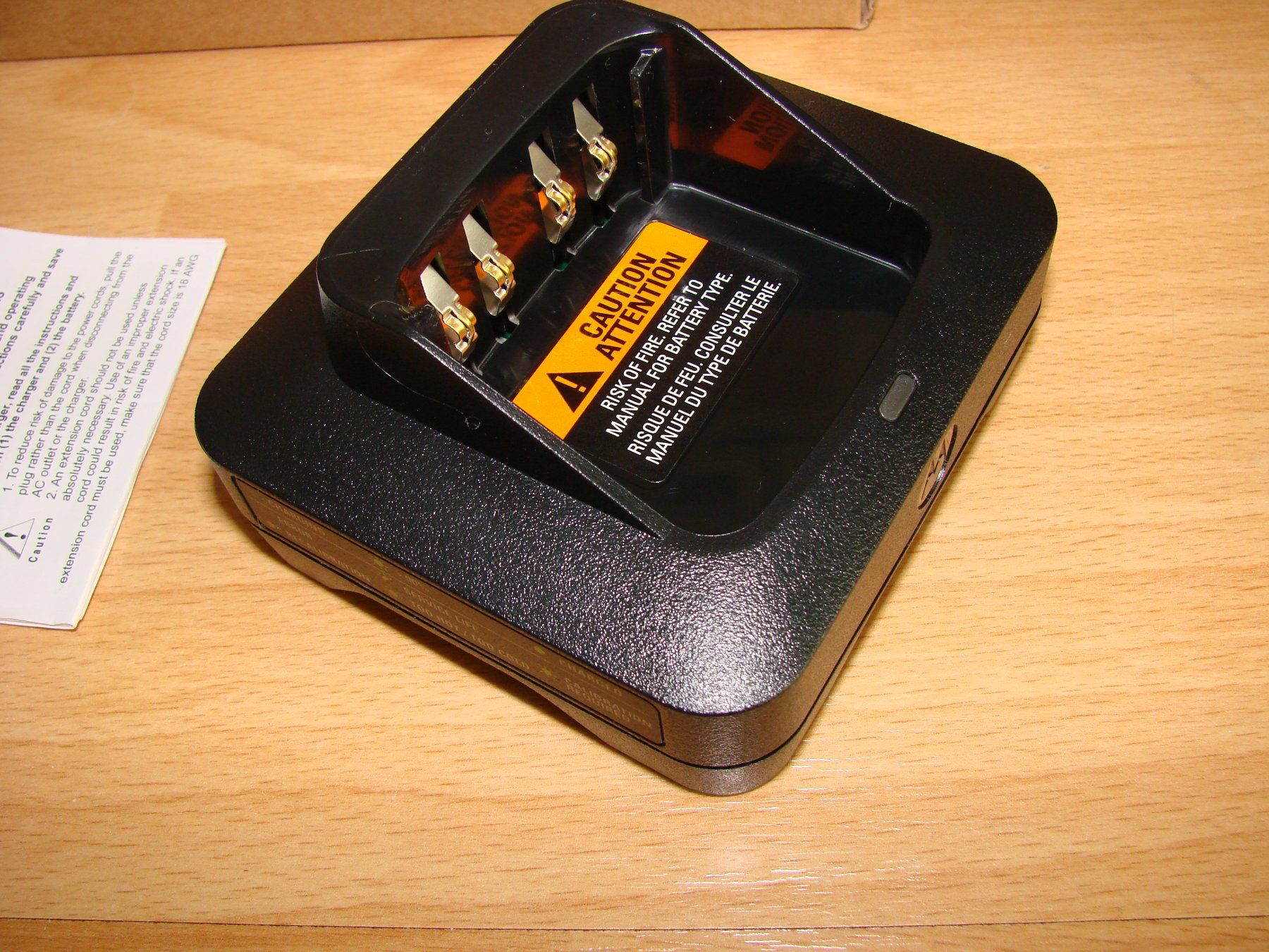 Motorola Funktechnik: Motorola Ladegerät DP4600e R7 – Neu (gemäss Beschreibung) aus Niederuzwil von Rade 6