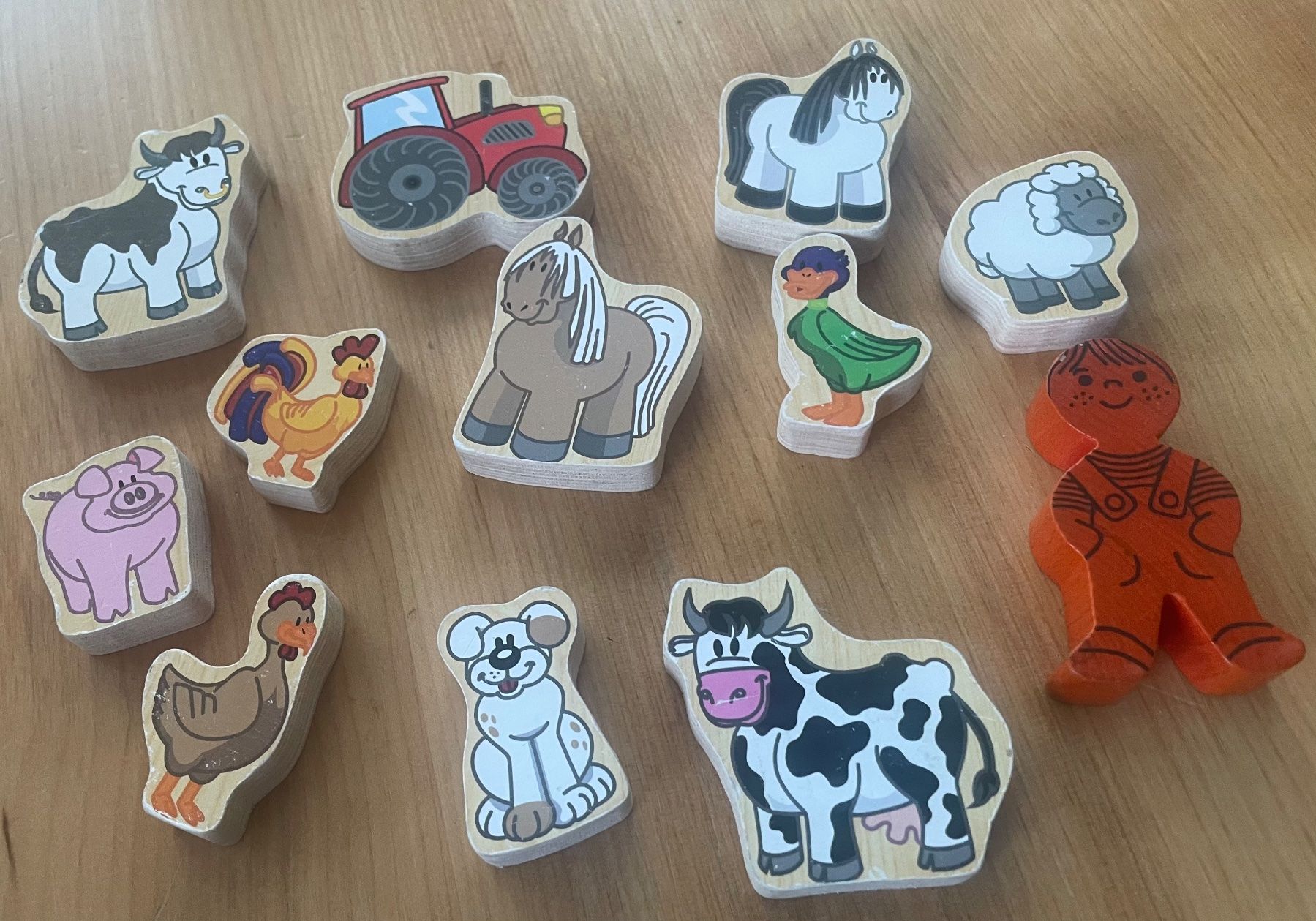 Giocattoli: Holzfiguren Bauernhof Tiere , Porto 2.50 – Usato da Zuerich venduto da poeteterli