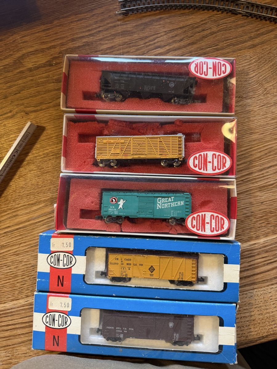 Modelleisenbahnen: Con-Cor Wagen Spur N – Gebraucht aus Riggisberg von Gauli