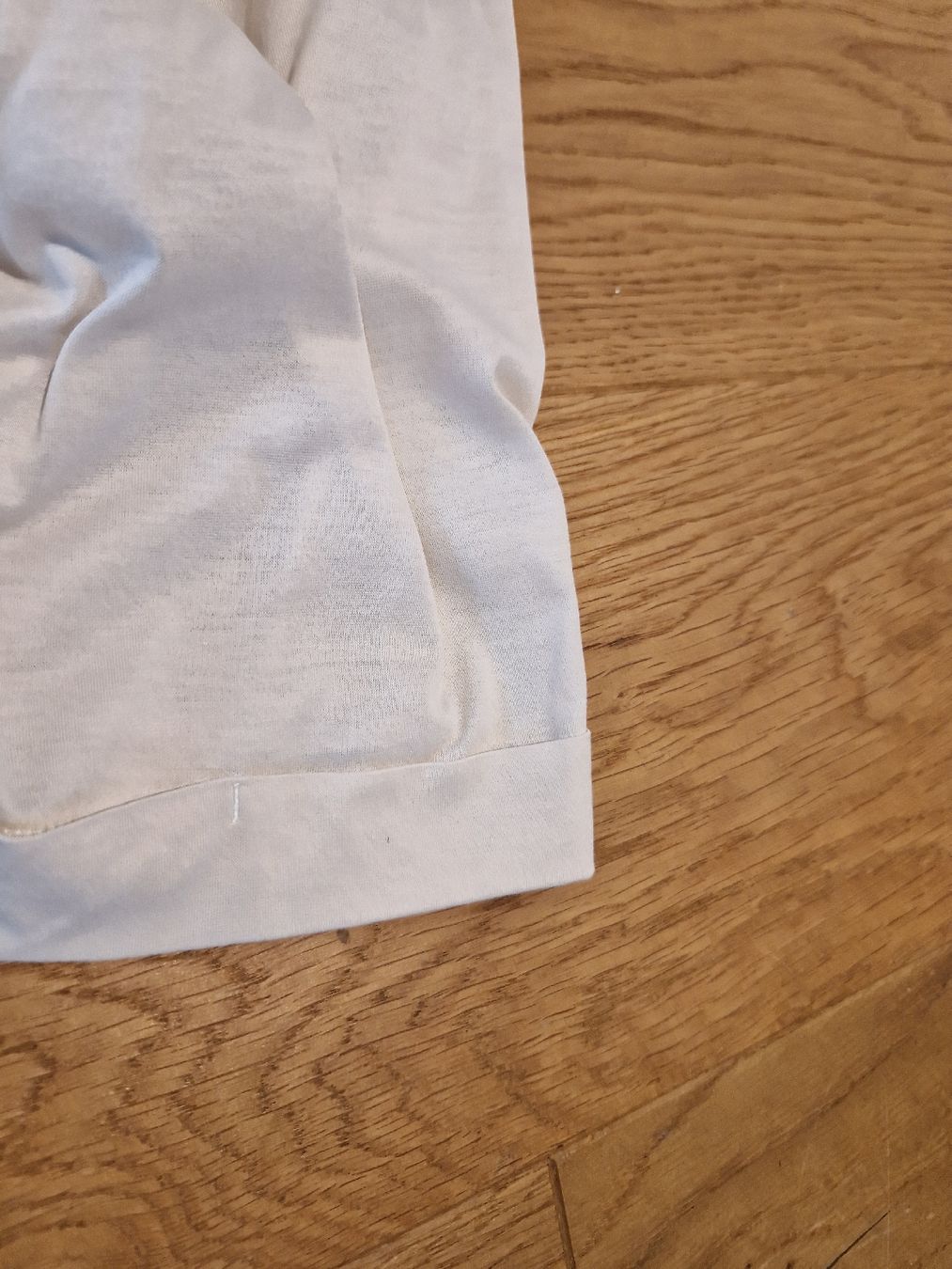 Mexx T-Shirts: Elegantes MEXX Oberteil Grösse M – Gebraucht aus St. Gallenkappel von Kevinofski 2