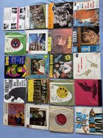 Konvolut ca. 40 Vintage 7” Singles Schallplatten – 50er–70er