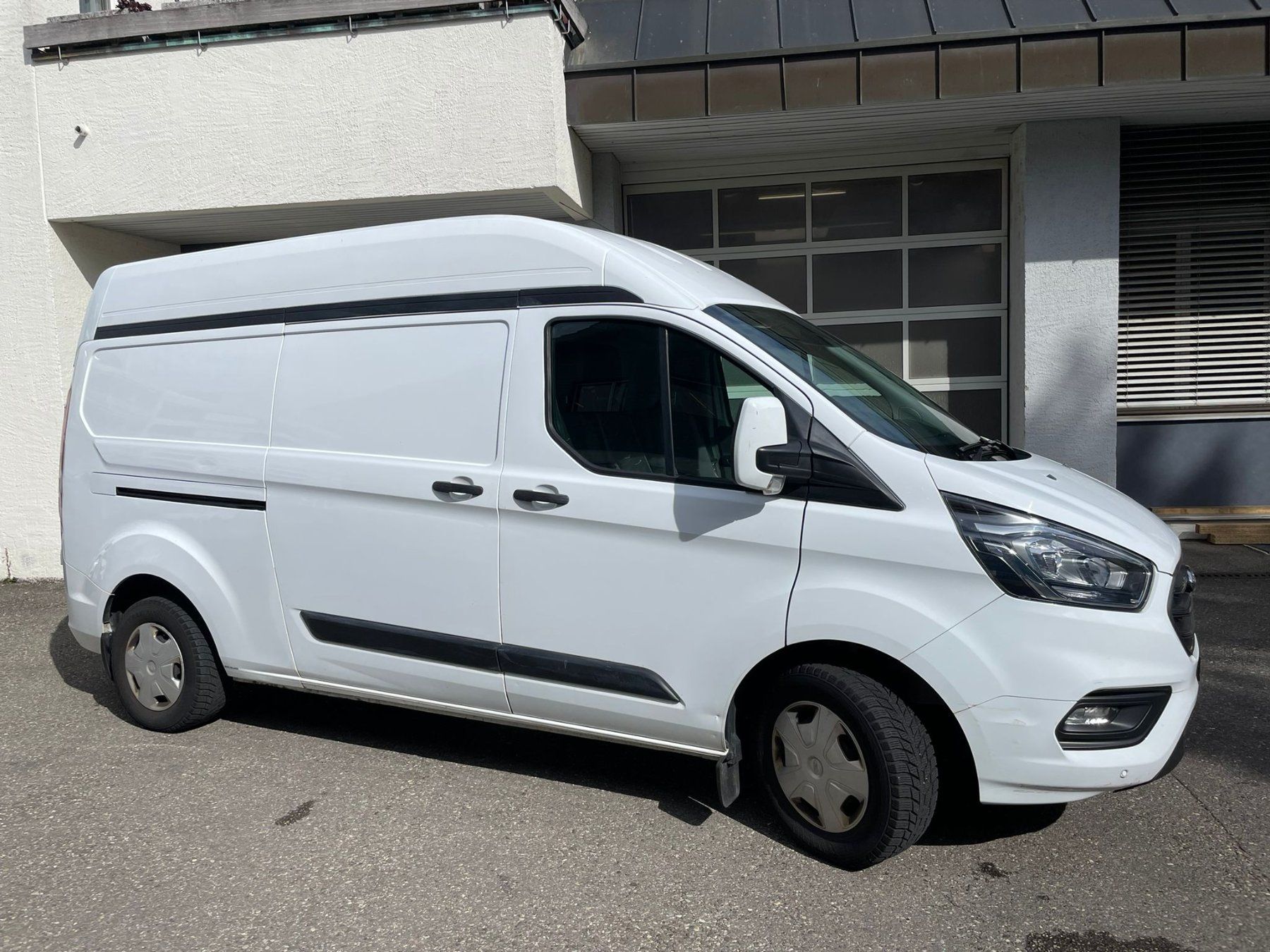 Ford Veicoli commerciali: Ford Transit Custom L2H2 – Usato da Bülach venduto da Balti_8180