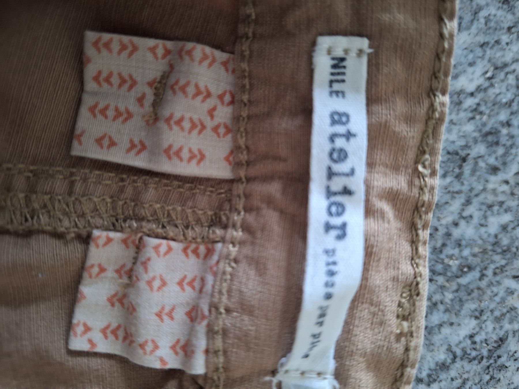 Nile Jeans: LÄSSIGE JEANS VON NILE – Usato da Vernate venduto da gzi_z2lb 5