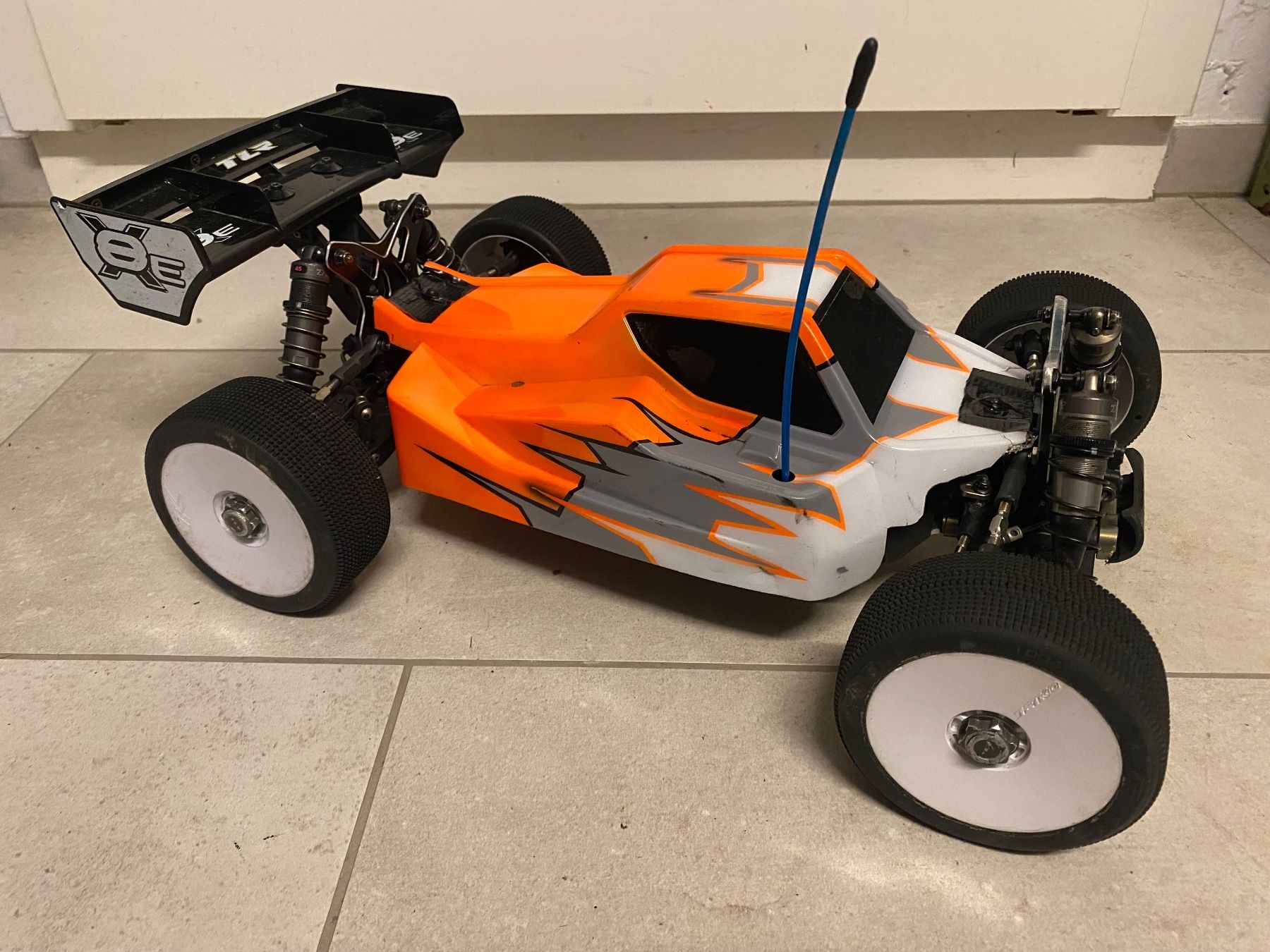 Losi Modellismo RC: Losi 8ight-XE 2.0 – Usato da Duggingen venduto da ivok81