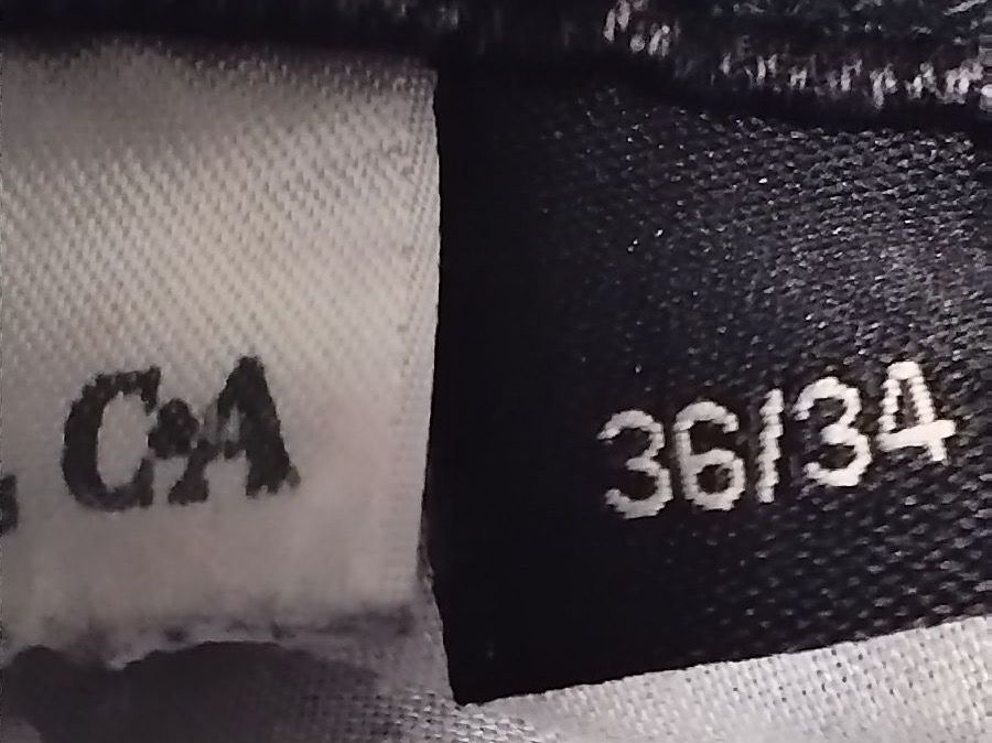 C&A Jeans: Schwarze Jeans – Usato da Reinach BL venduto da Nike231 2