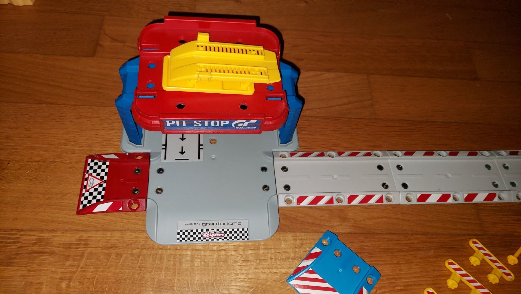 Spielzeuge: Parkgarage – Gebraucht aus Hohenrain von ML-DD 5
