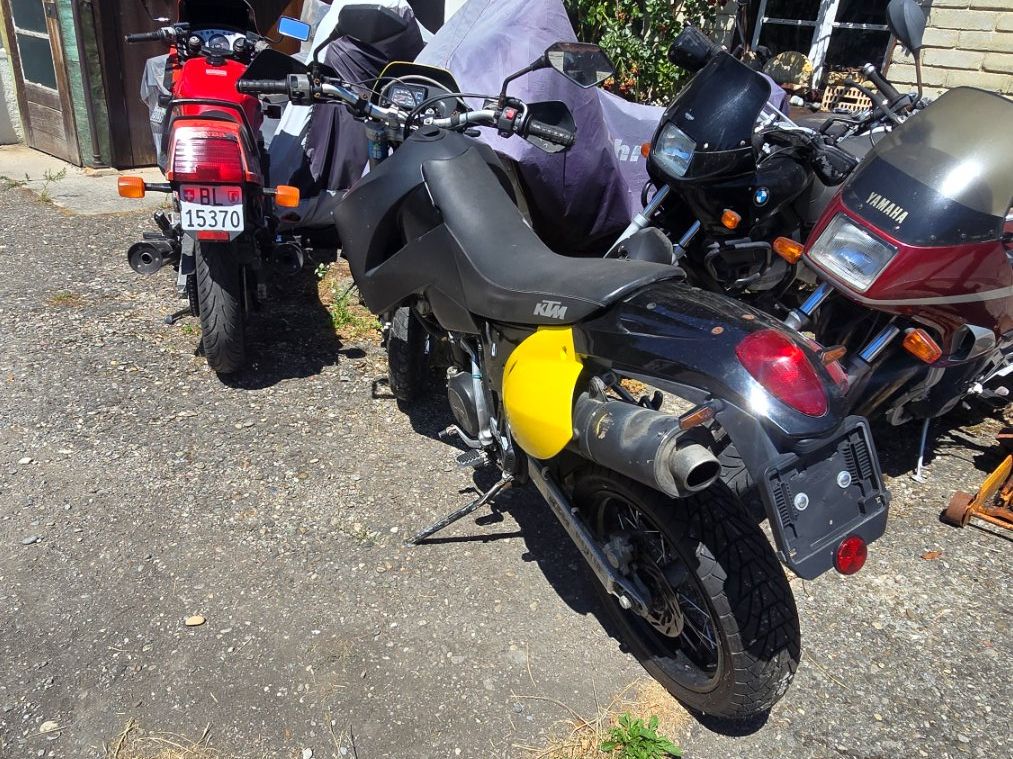 KTM Strada: Ehrlicher Lagerfund für KTM-Fans, Bastler oder Schnäppchenjä – Usato da Pratteln venduto da nuetzli_ch01 2