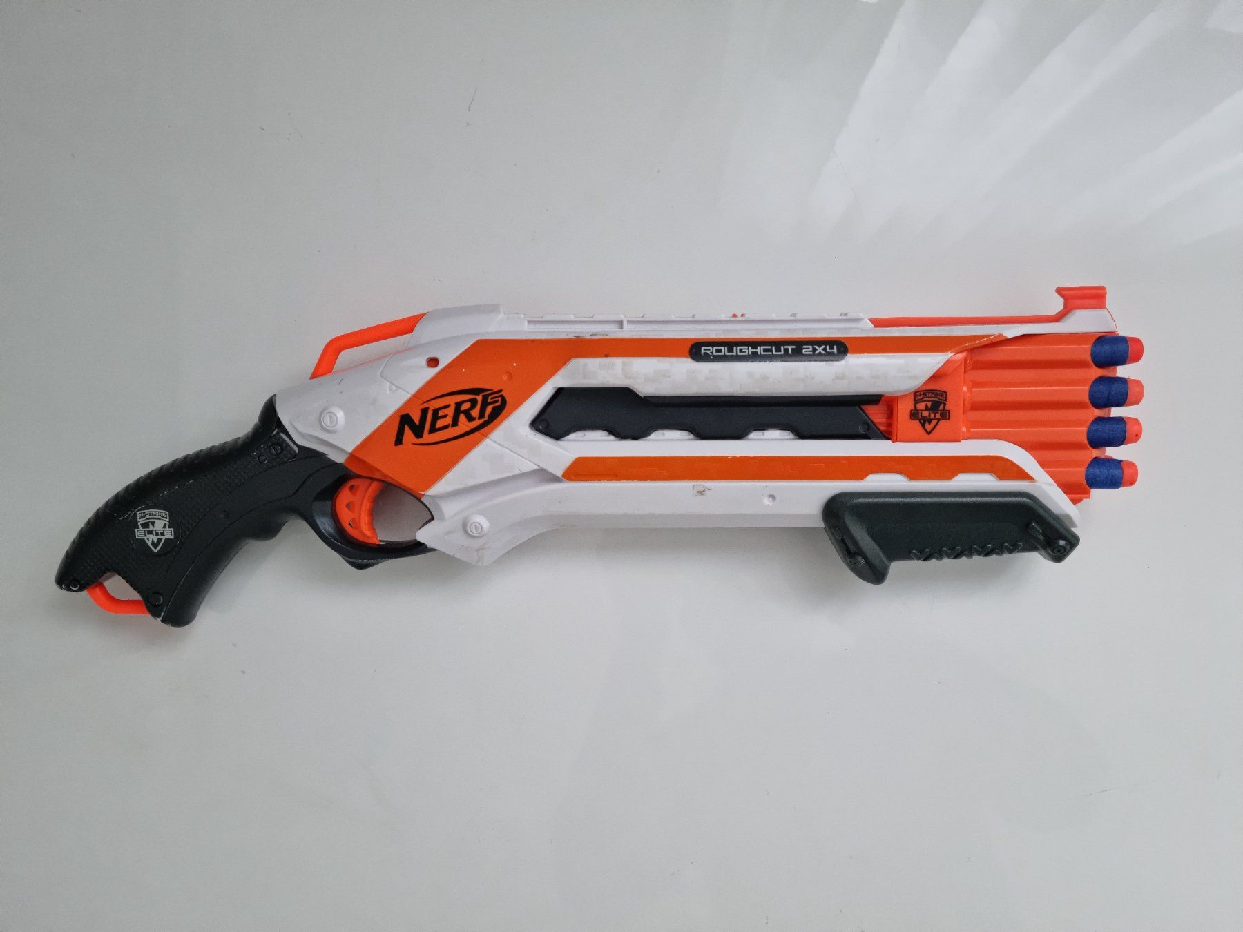 Nerf Giocattoli: Nerf N-Strike Elite Rough Cut 2×4 – Usato da Gerlafingen venduto da Takuta