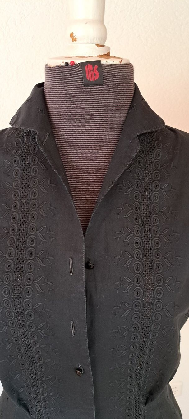 Camicette: Vintage Broderie Anglais Blusli – Usato da Reutigen venduto da IrisFashion 2