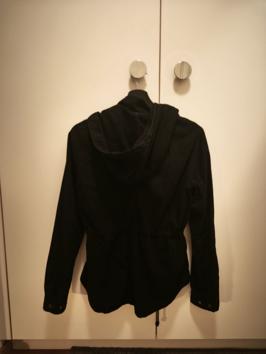 H&M Giacche: schwarze leichte Jacke Gr. 38 – Nuovo (secondo la descrizione) da Untersiggenthal venduto da iknisleh 1
