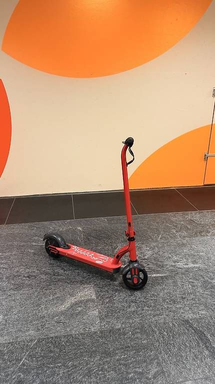 Kickboard: Kinder E-Scooter  neu, 10 Stück verfügbar – Usato da Unterseen venduto da beE-Scooter