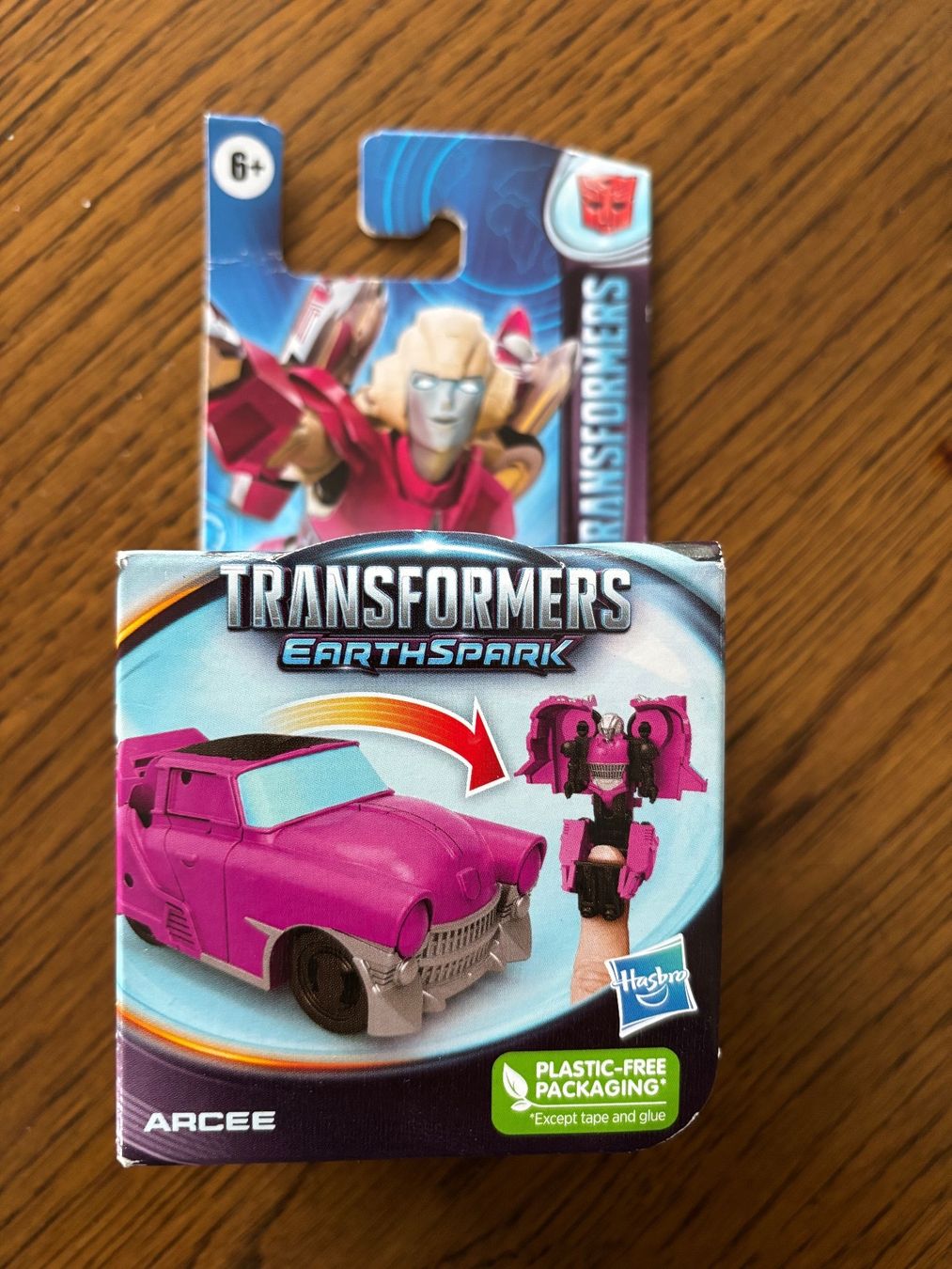 Hasbro Giocattoli: Jouet Transformers Earthspark Arcee voiture Neuf – Nuovo (secondo la descrizione) da Salvenach venduto da gwenwywar