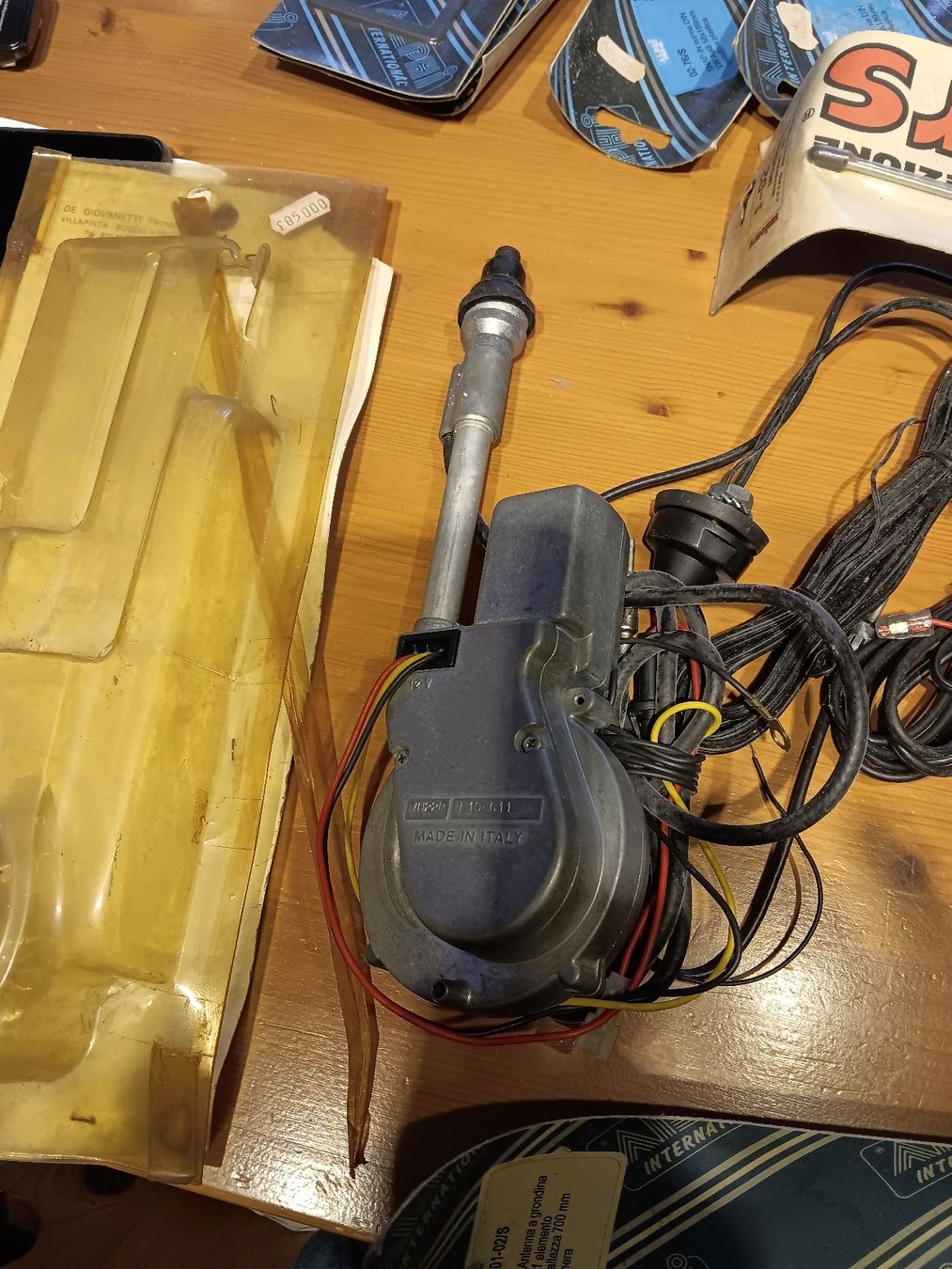 Radiocomunicazione: 10 antenne autoradio vintage – Nuovo e nell'imballaggio originale da La Punt Chamues-ch venduto da geo1968 2