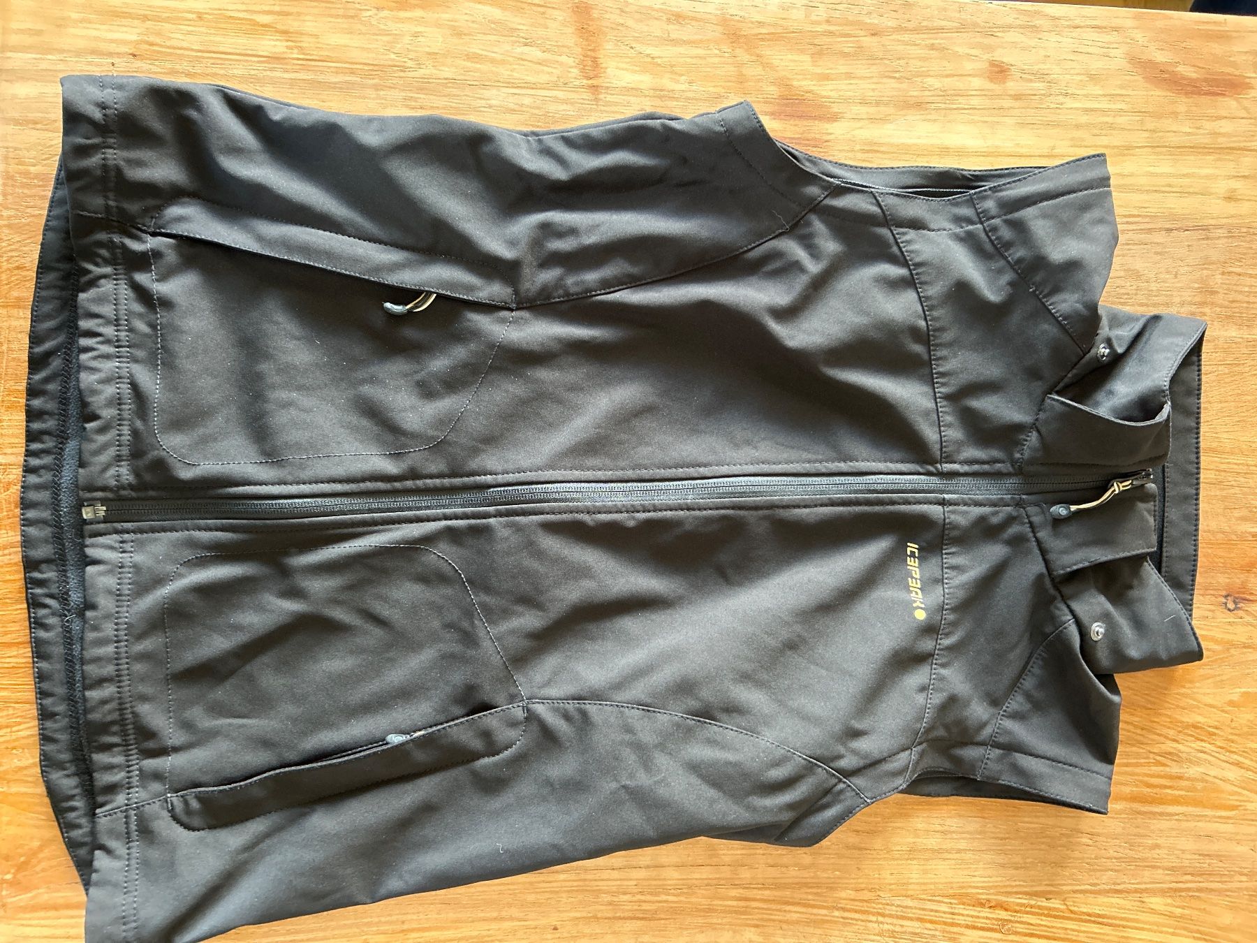 Icepeak Vestes: IcePeak softshell gr.38 – D'occasion à Biel/Bienne par Laurencemathys 7