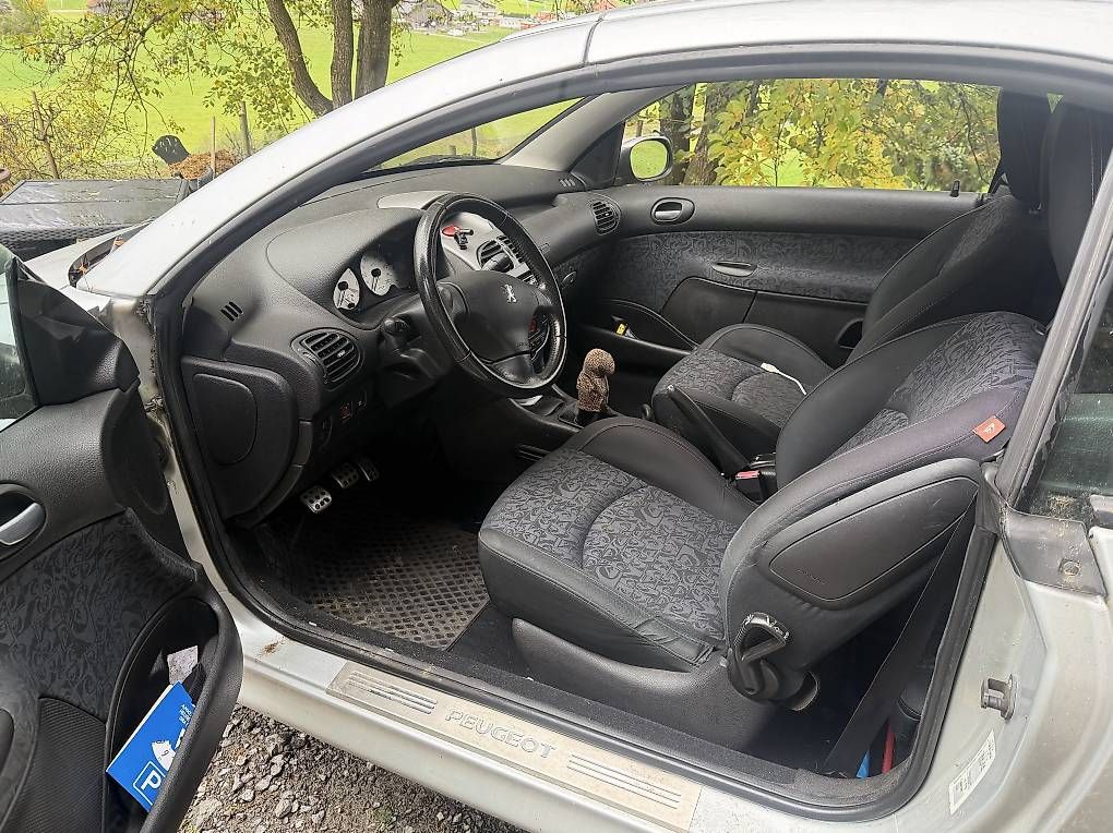 Autos: Peugeot 206cc  – D'occasion à Marbach LU par B.Poltermann 4