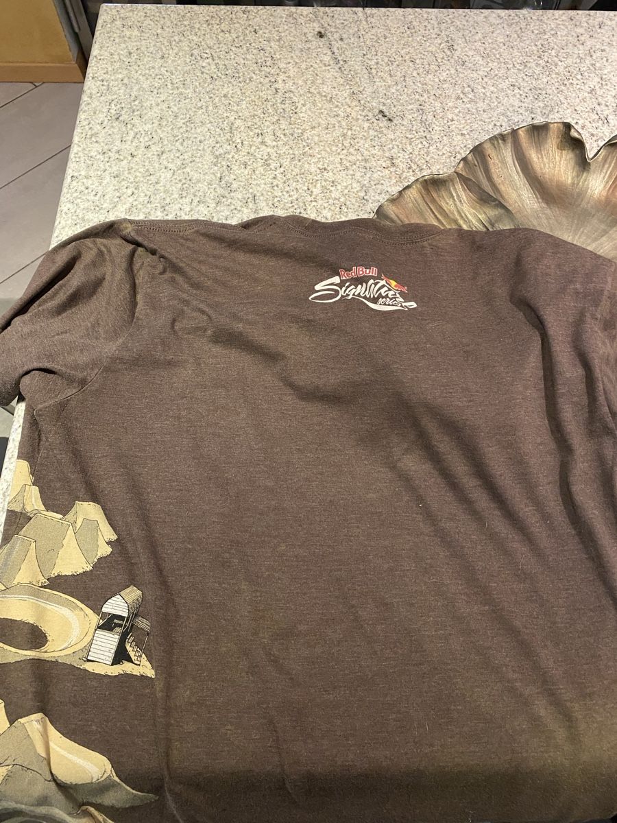 Red Bull T-shirt: Red Bull t Schirt XL gut  – Usato da Capolago venduto da Lillo22 1