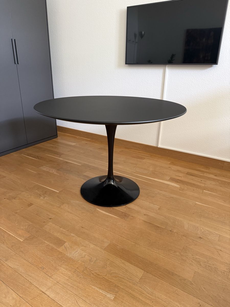 Knoll Tische: Designertisch Saarinen – Gebraucht aus Erlenbach ZH von ralphossa