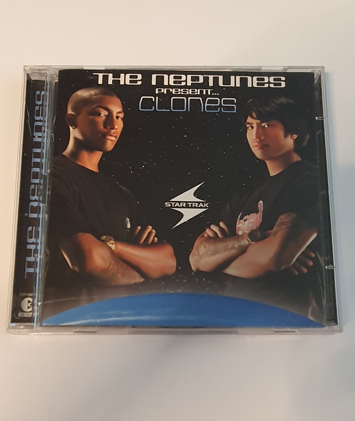 CD: The Neptunes Present... Clones CD + DVD – Usato da Zuchwil venduto da AdamO.