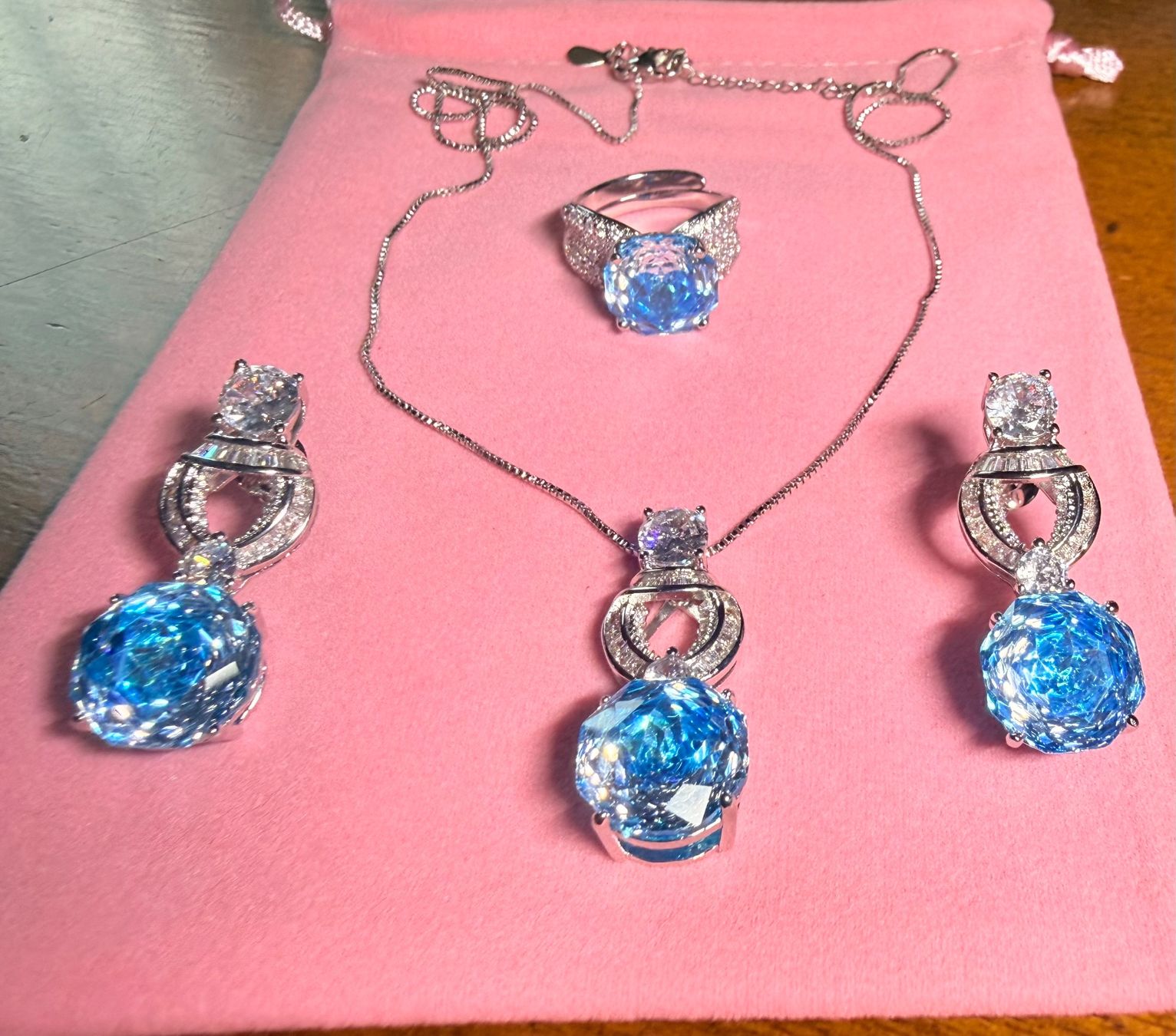 Sonstiger Schmuck: Parure Zircons Bleu Azur – Neu und originalverpackt aus St-Maurice von Sandrinette123 5
