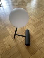 Tischlampe Kugellampe modern Metall schwarz USB Ladefunktion