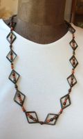 Vintage, Halskette mit Holzperlen und Metallrauten 