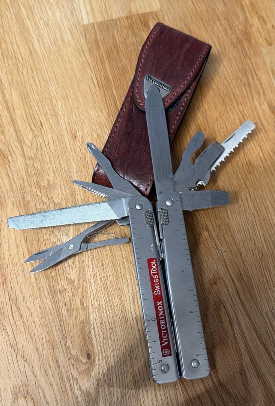 Victorinox Coltelli tascabile: VICTORINOX SWISSTOOL MIT ETUI – Usato da Zürich venduto da Frei-Occasionen 4