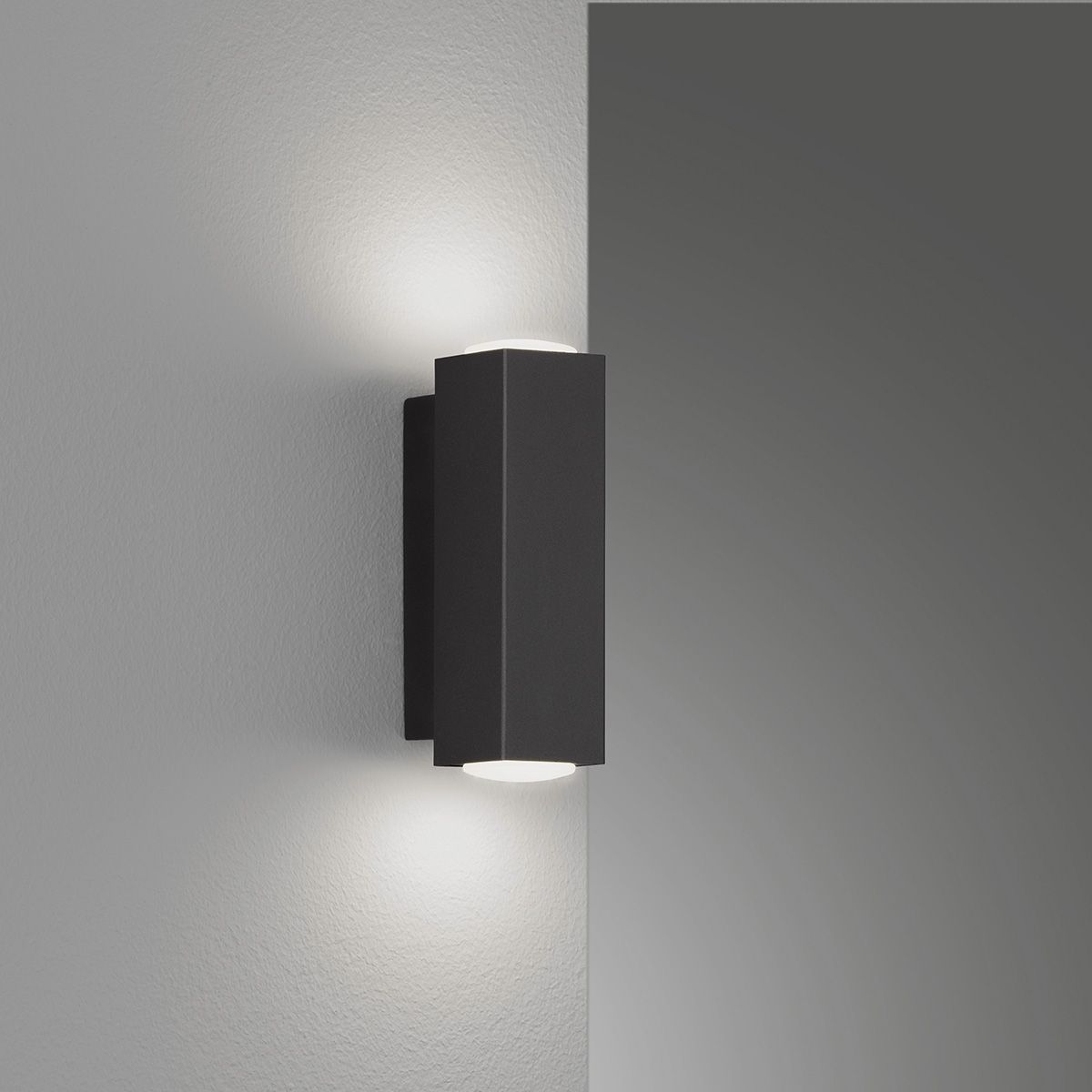 Lampade: LED Wandleuchte, Schwarz, 13 cm x 4 cm – Nuovo (secondo la descrizione) da Kreuzlingen venduto da Smart-Light