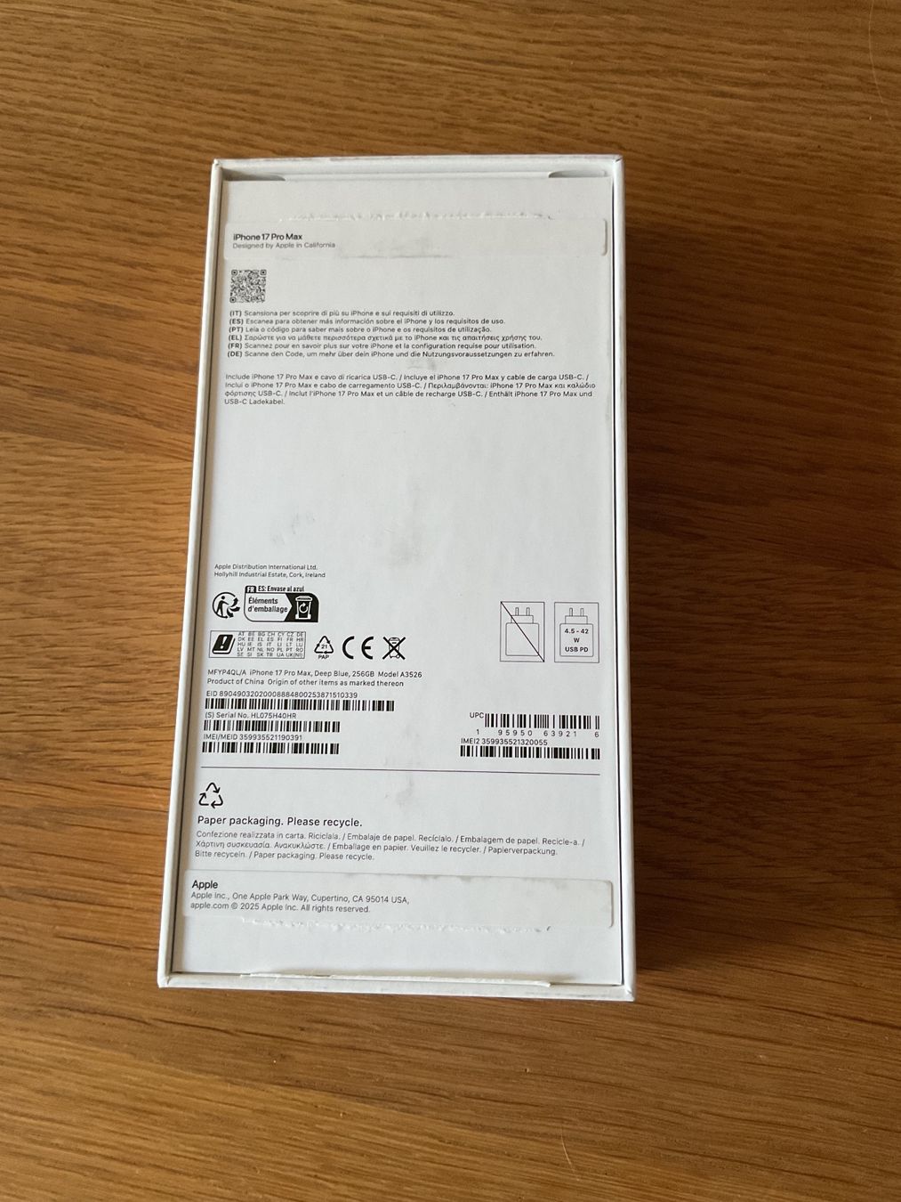 Apple Telefoni cellulari / Smartphones: iPhone 17 Pro Max 256GB Dunkelblau – Nuovo (secondo la descrizione) da Oberembrach venduto da BulldoggBen9 5