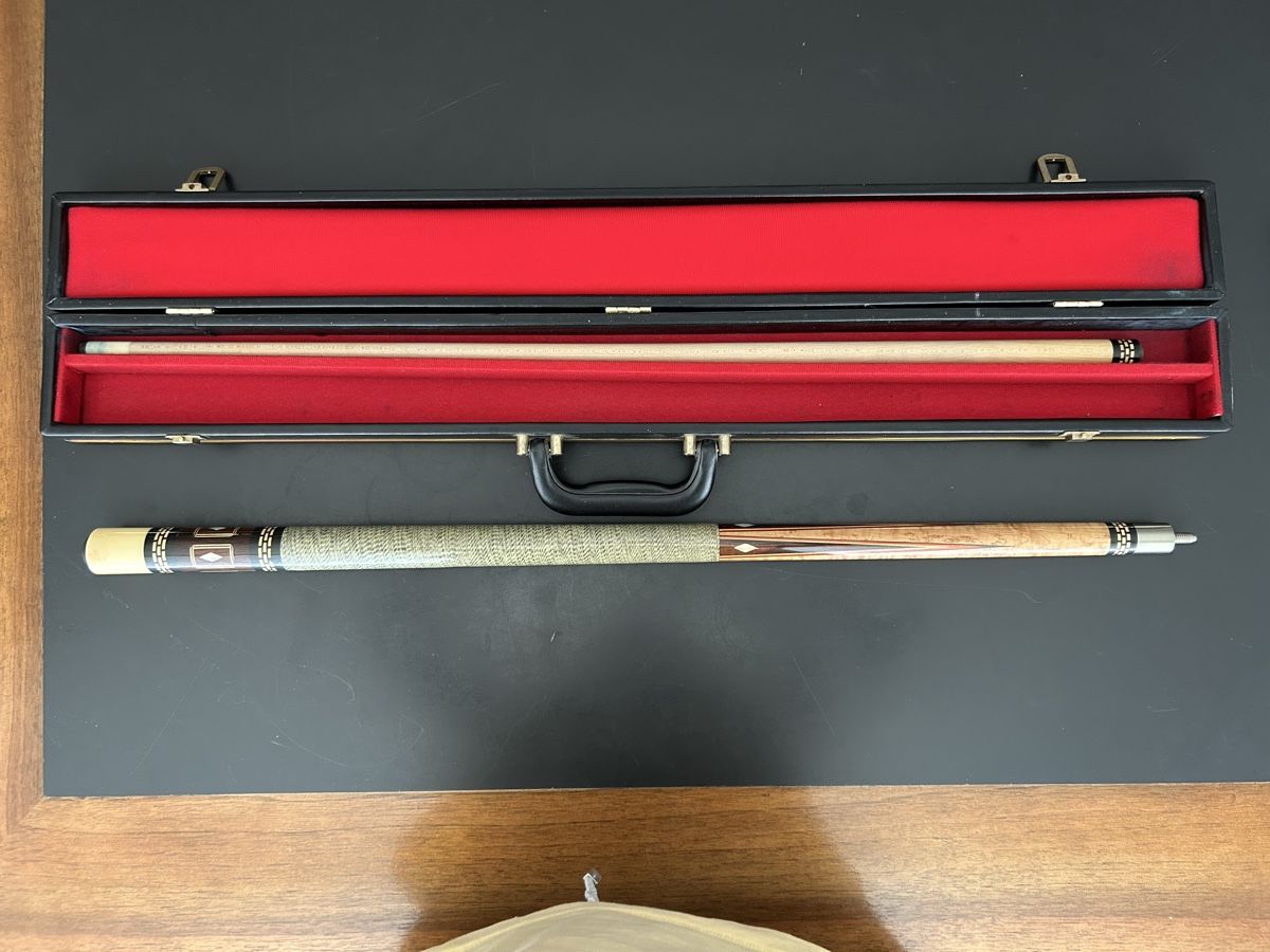 Billiardtische: Billard/Pool Queue mit Tragkoffer – Gebraucht aus Zumikon von tuna007 1
