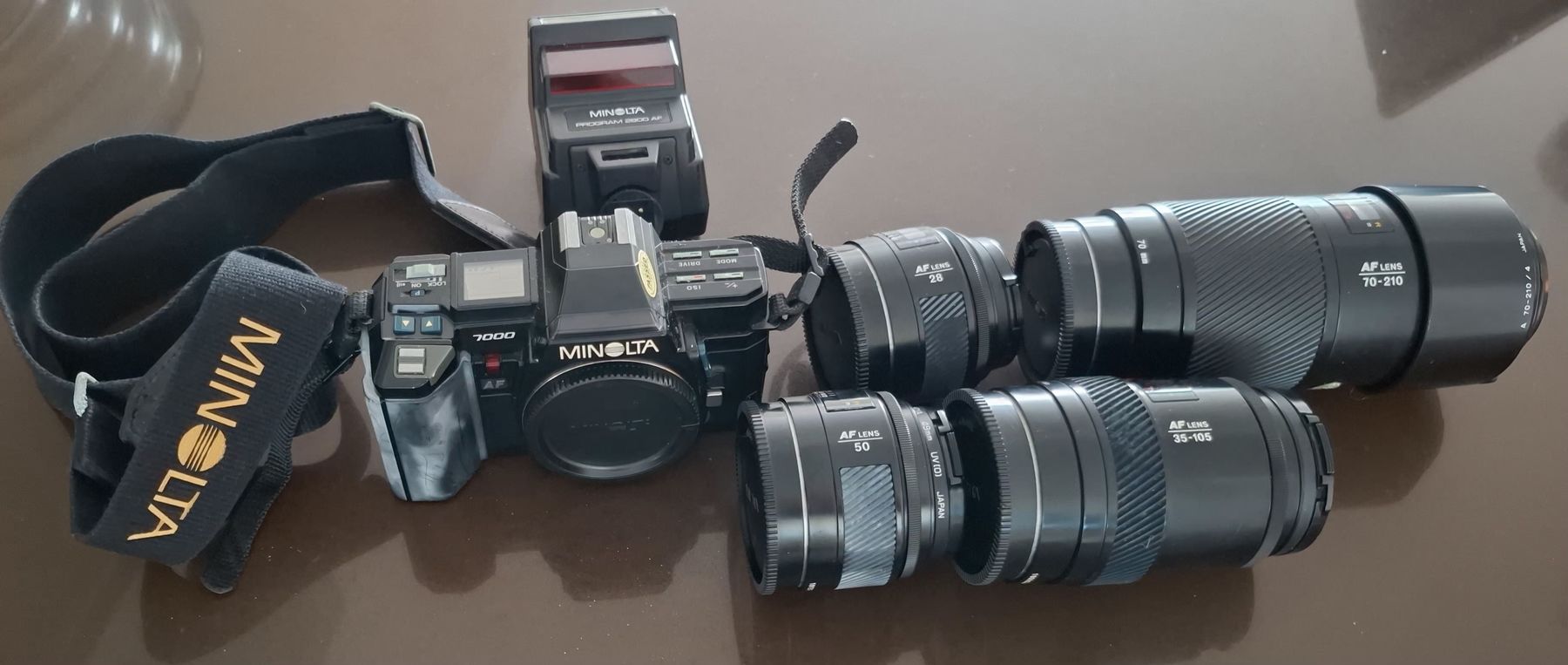 Minolta Fotocamera: Minolta  7000 con 4 obbiettivi e flash con valigetta – Usato da Minusio venduto da fra_hvg7