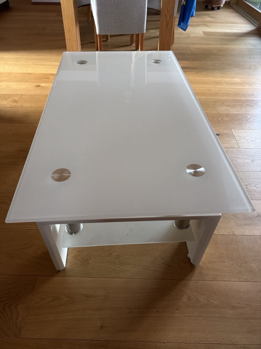 Tables: Glastisch 110x60 – D'occasion à Gamprin par jumbo91 2