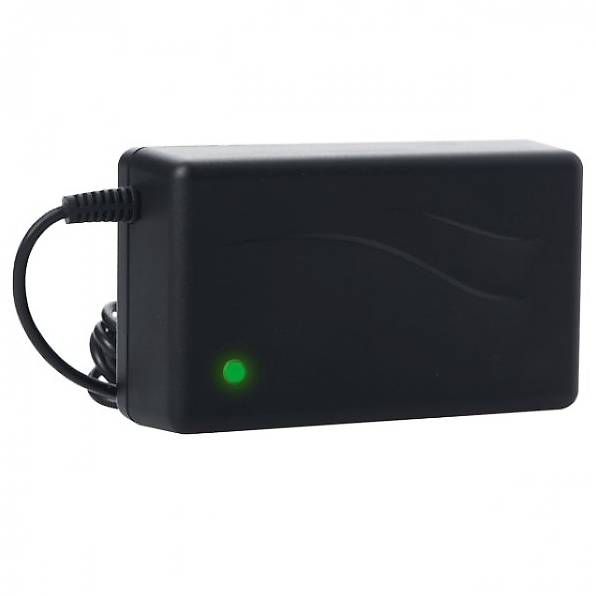 Chargements: Elinchrom RQ Lithium MULTIVOLTAGE Ladegerät – D'occasion à Bennau par BH321 1