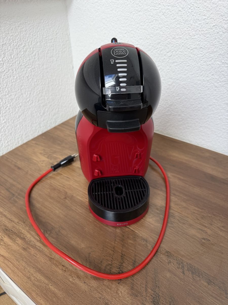 Machines à café & Machines à expresso: Dolce Gusto Kaffeemaschine  – Neuf (Voir description) à Schübelbach par Sambodscha