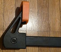 Einhandzwinge schwarz orange neuwertiger Zustand 800mm lang