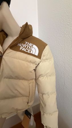 The North Face Nuptse Daunenjacke Damen.