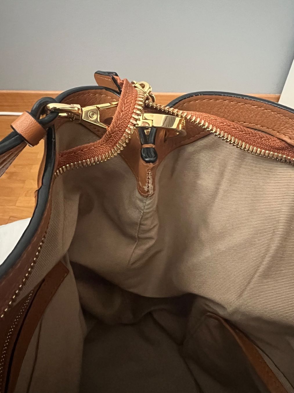 Mcm Borse da donna: MCM Hobo Bag large – Usato da Gossau SG venduto da ell_d27x 5